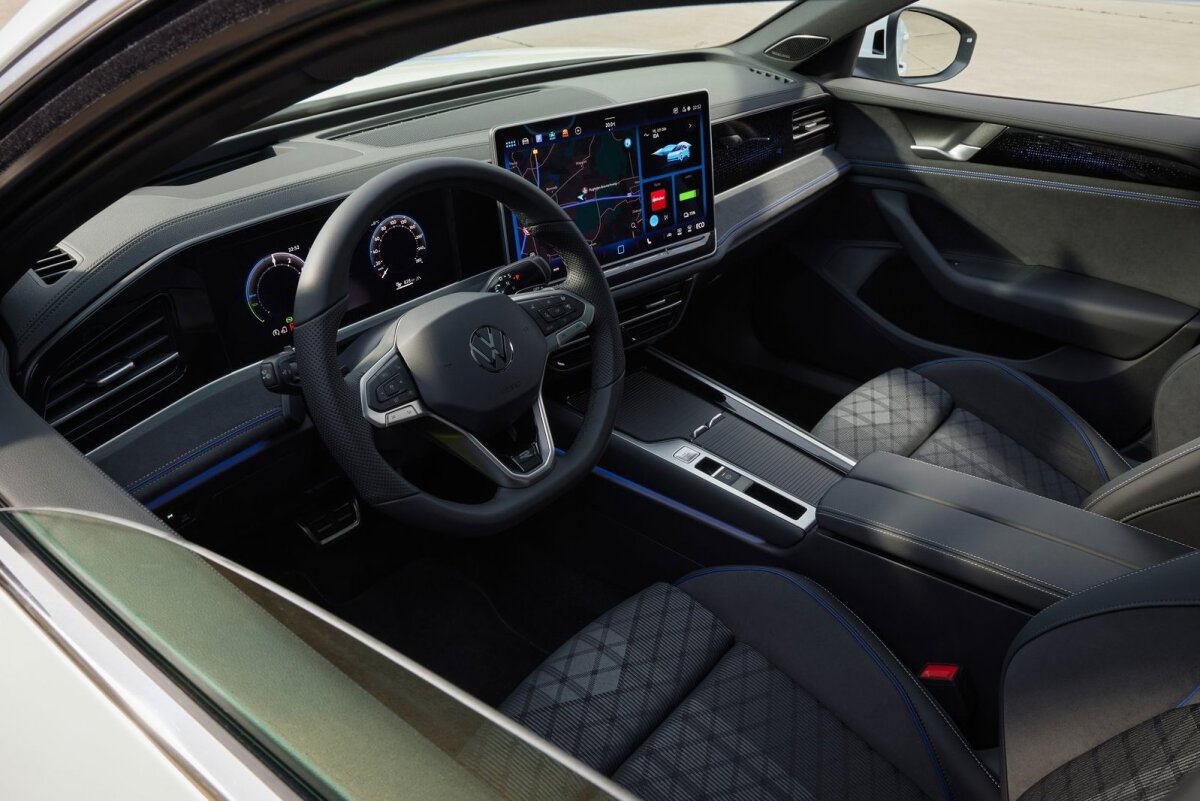 Volkswagen Passat Variant - 2023
