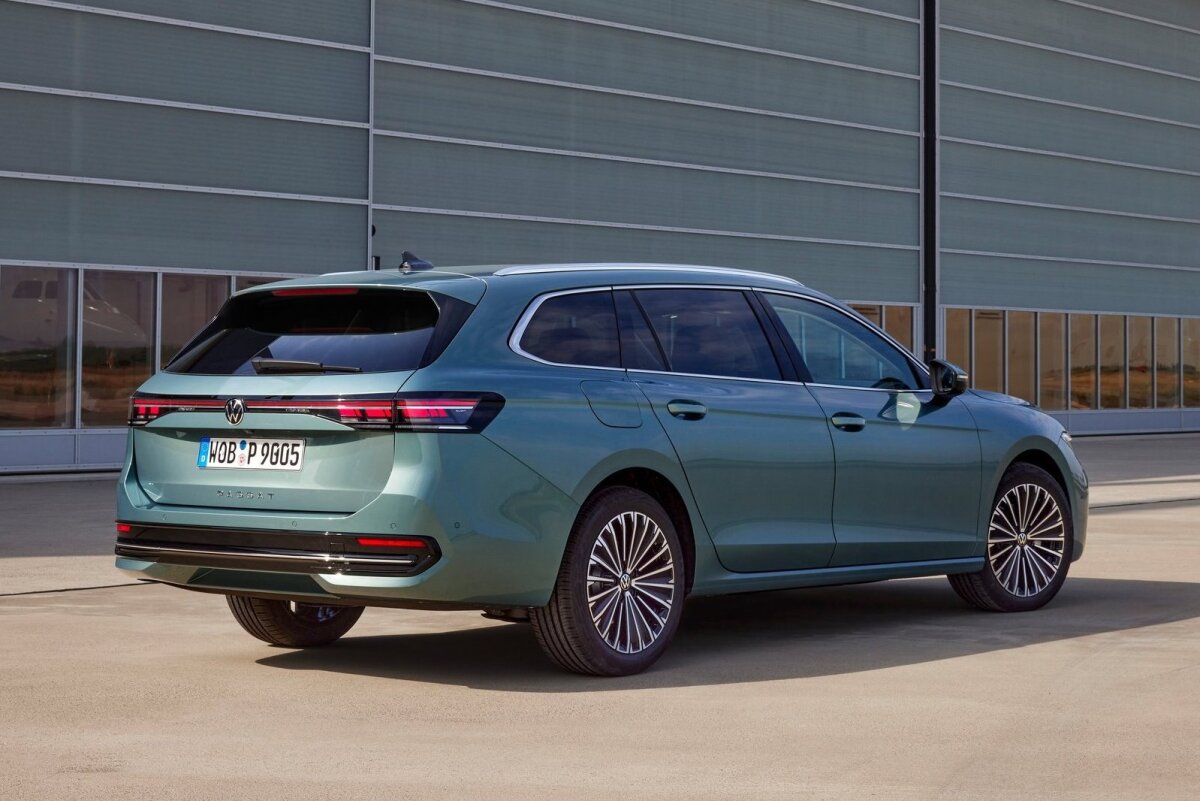 Volkswagen Passat Variant - 2023