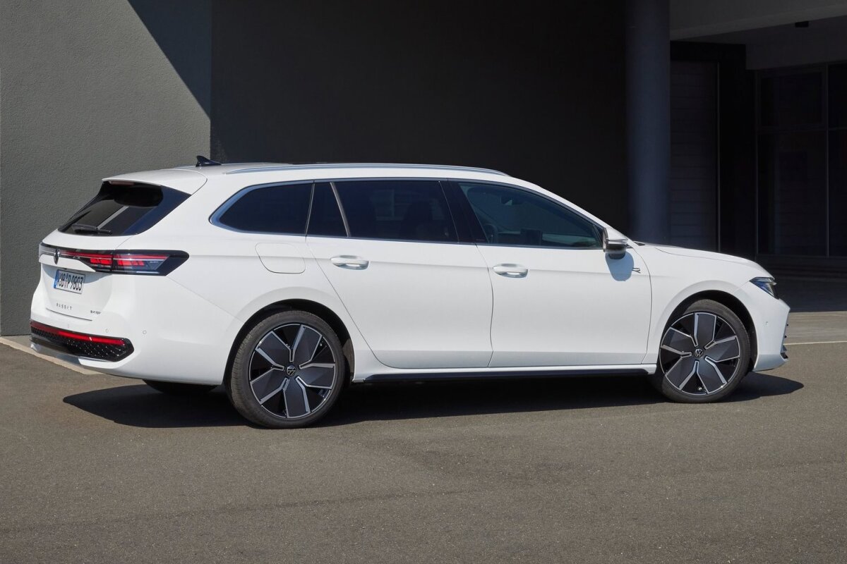 Volkswagen Passat Variant - 2023