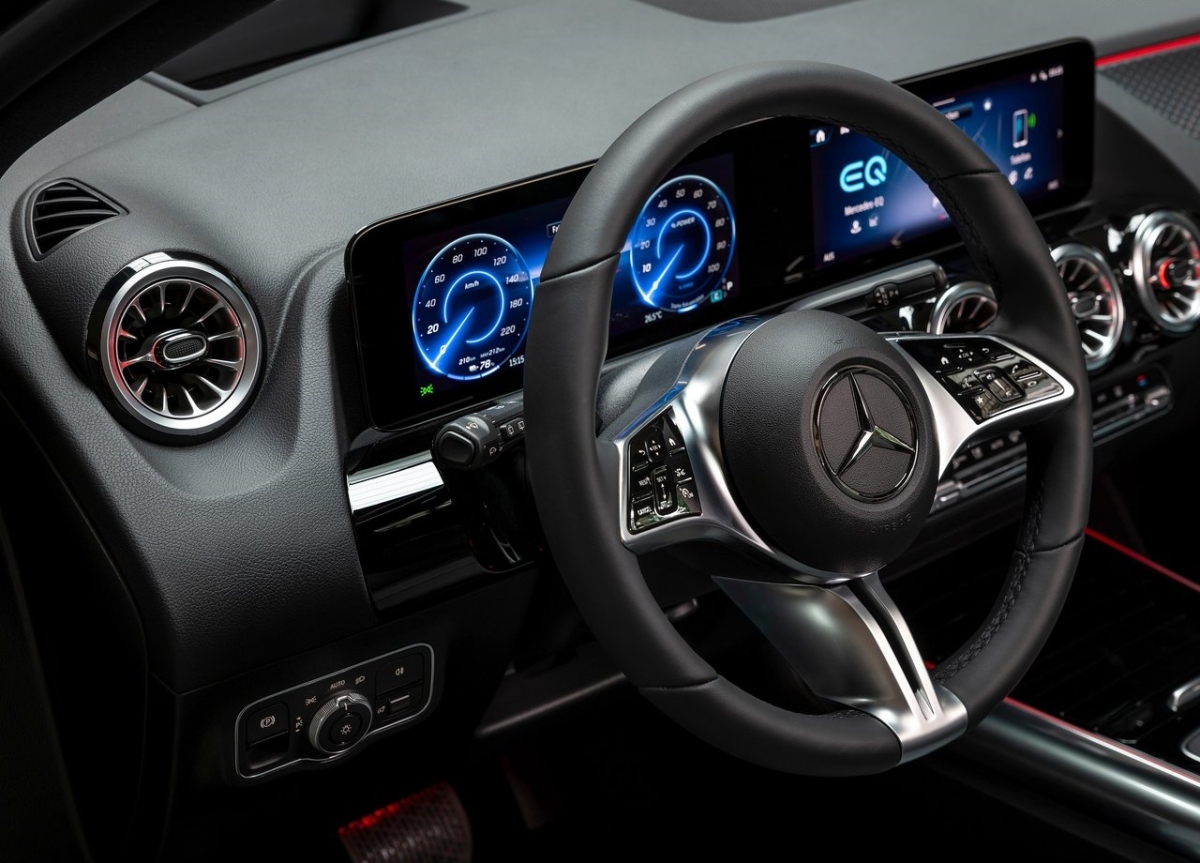 Mercedes-Benz EQA 7