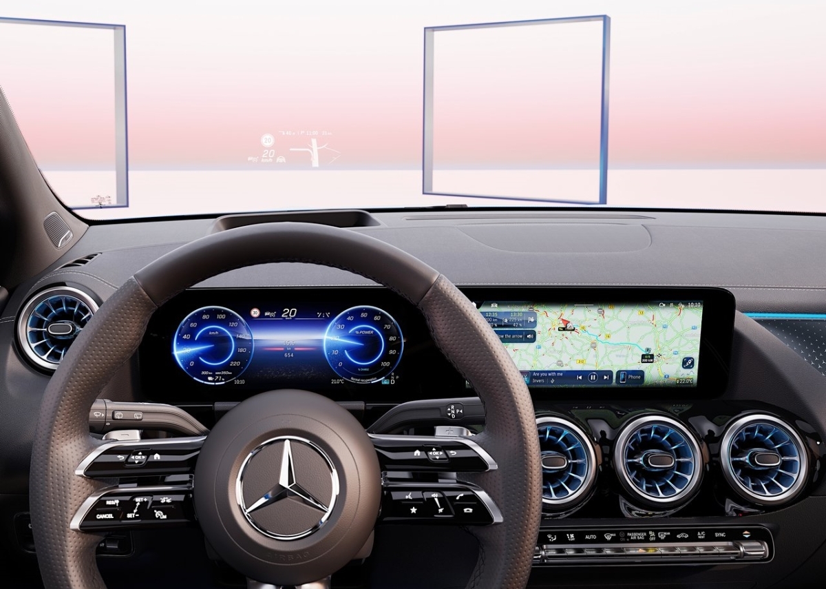 Mercedes-Benz EQA 8