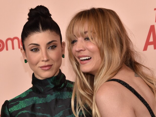 Herečka  Kaley Cuoco  a jej sestra  Briana Cuoco