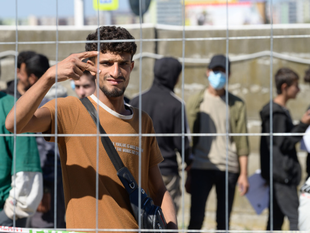 SR Nové Zámky Migranti Nelegálni Registrácia NRX