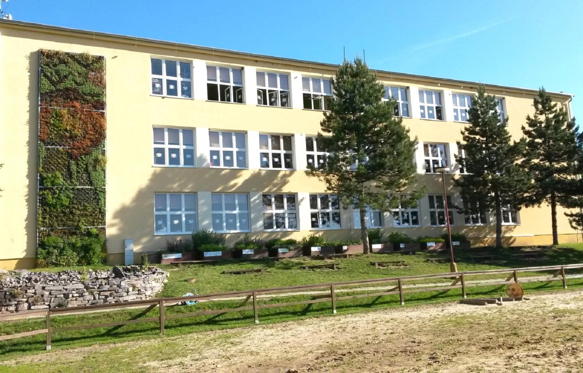 základná škola, Štiavnické Bane