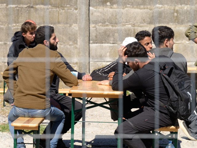 SR Nové Zámky Migranti Nelegálni Registrácia NRX