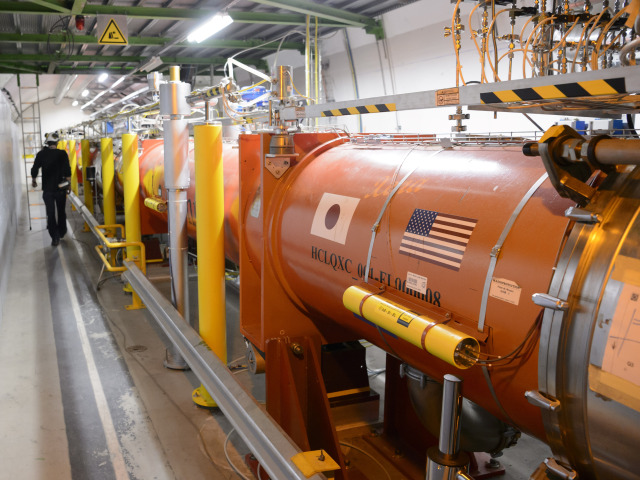 CERN, Veľký hadrónový urýchľovač, LHC