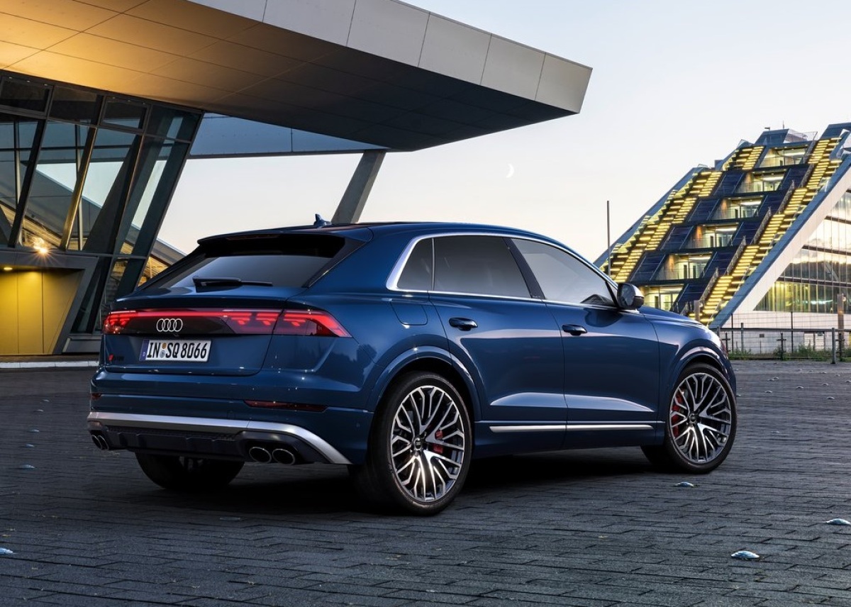 Audi SQ8 1