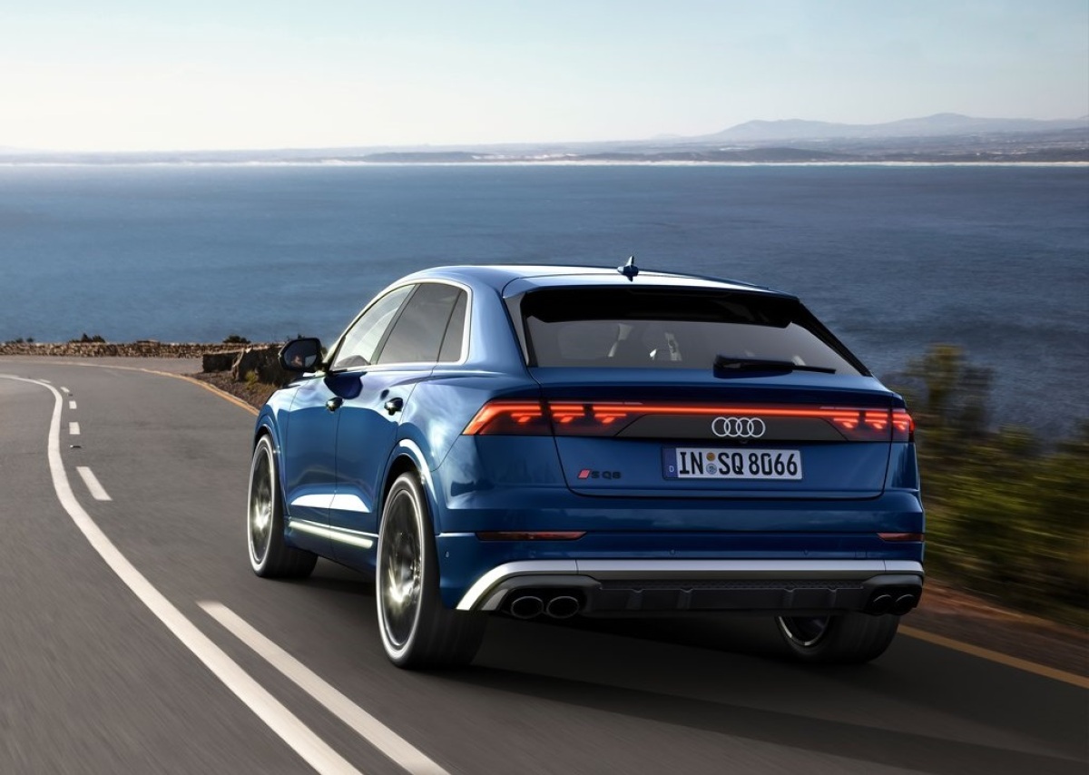 Audi SQ8 2