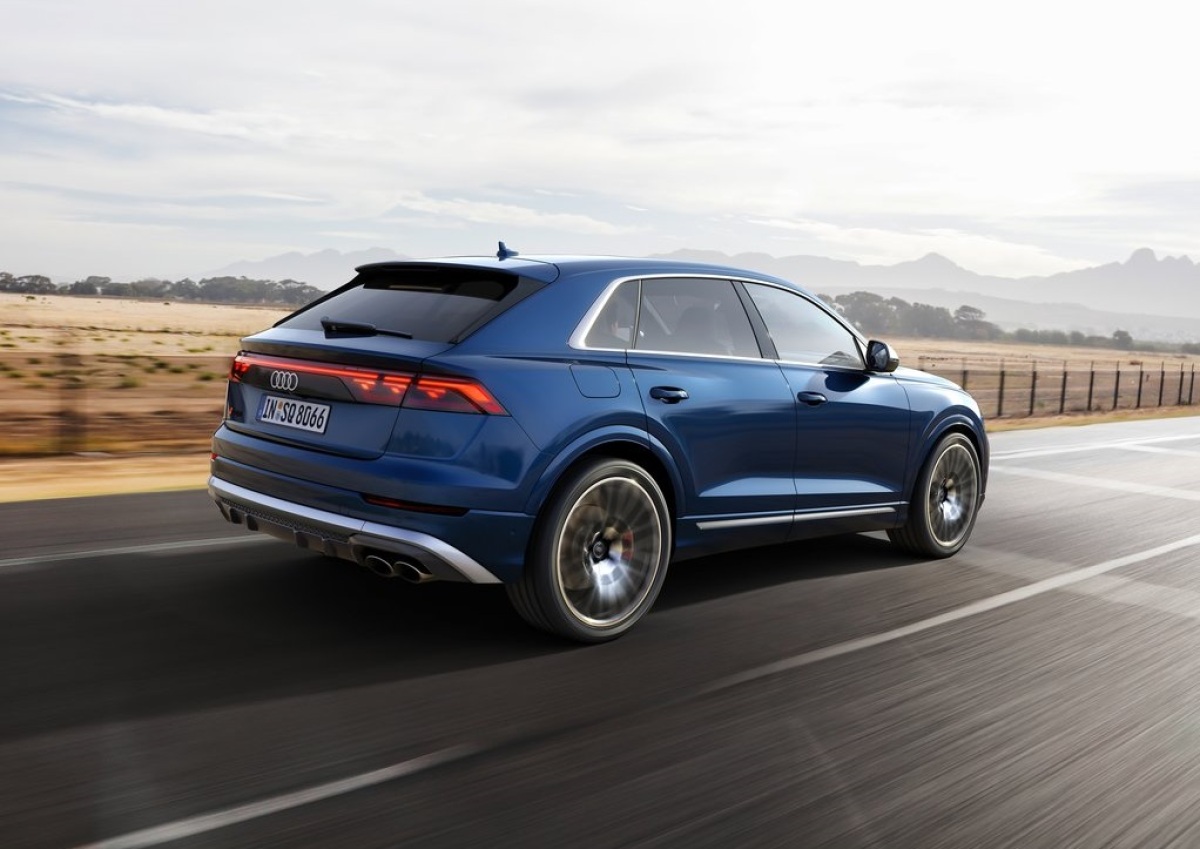 Audi SQ8 3