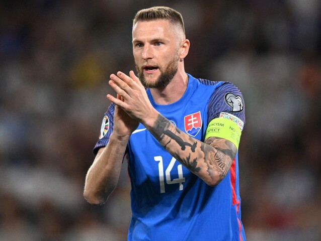 04. Milan Škriniar