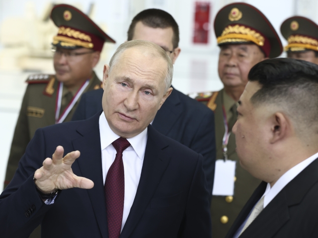 Šéf Kremľa Vladimir Putin v rozhovore so severokórejským diktátorom Kim Čong-unom.