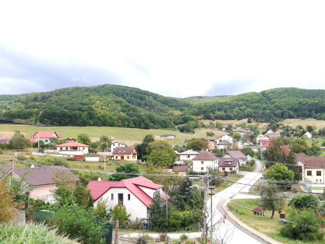 Podzámčok, obec
