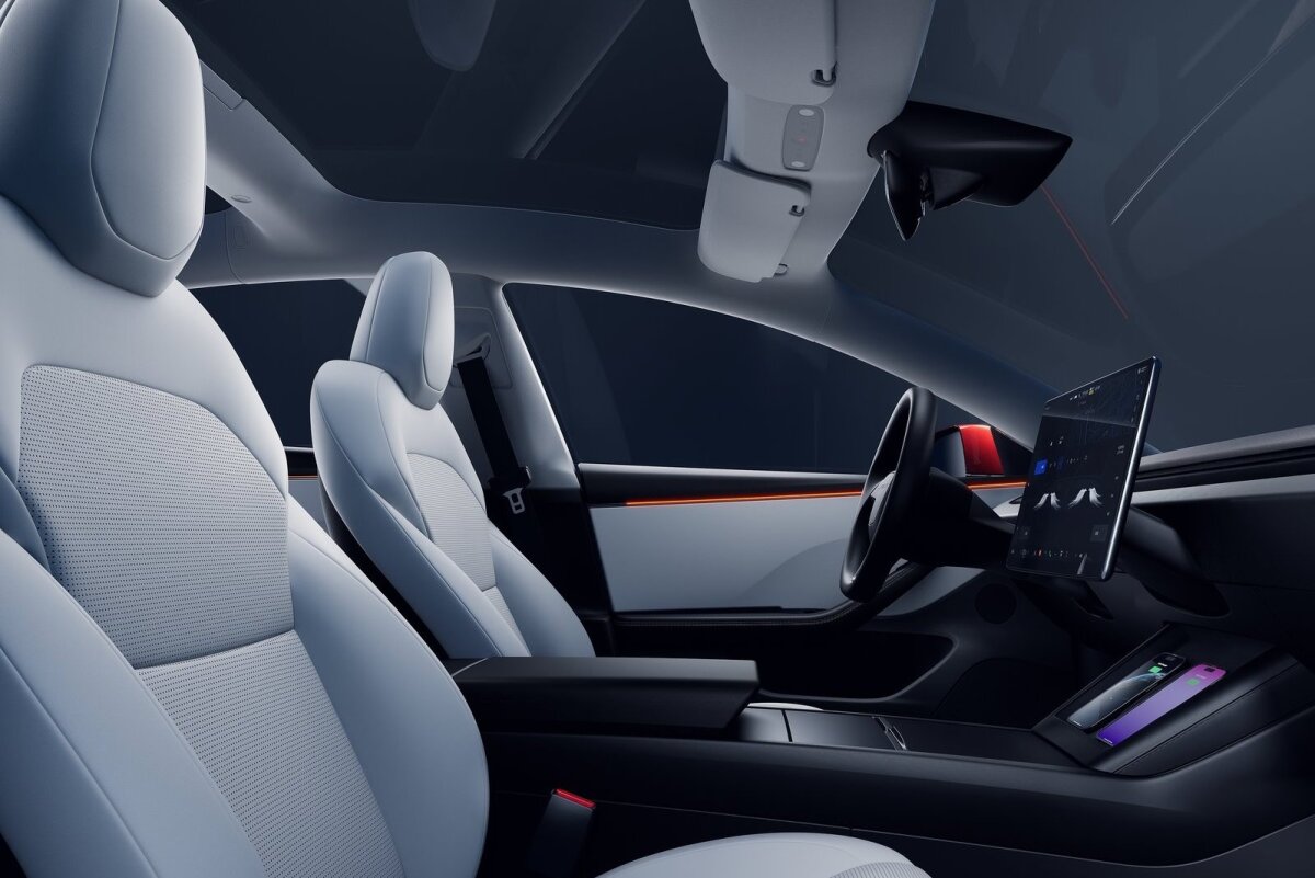 Tesla Model 3 - 2023