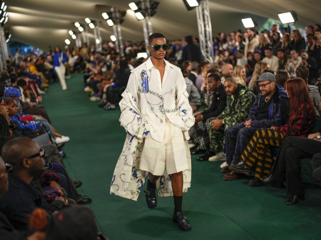 Britain Burberry Fashion Show
