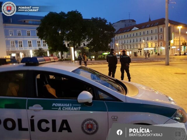 Polícia / Policajti / Policajt /