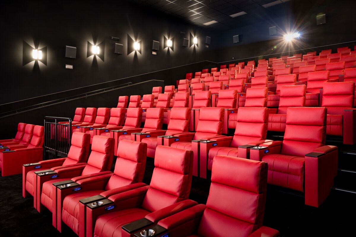 Cinema City, VIP, megaplex