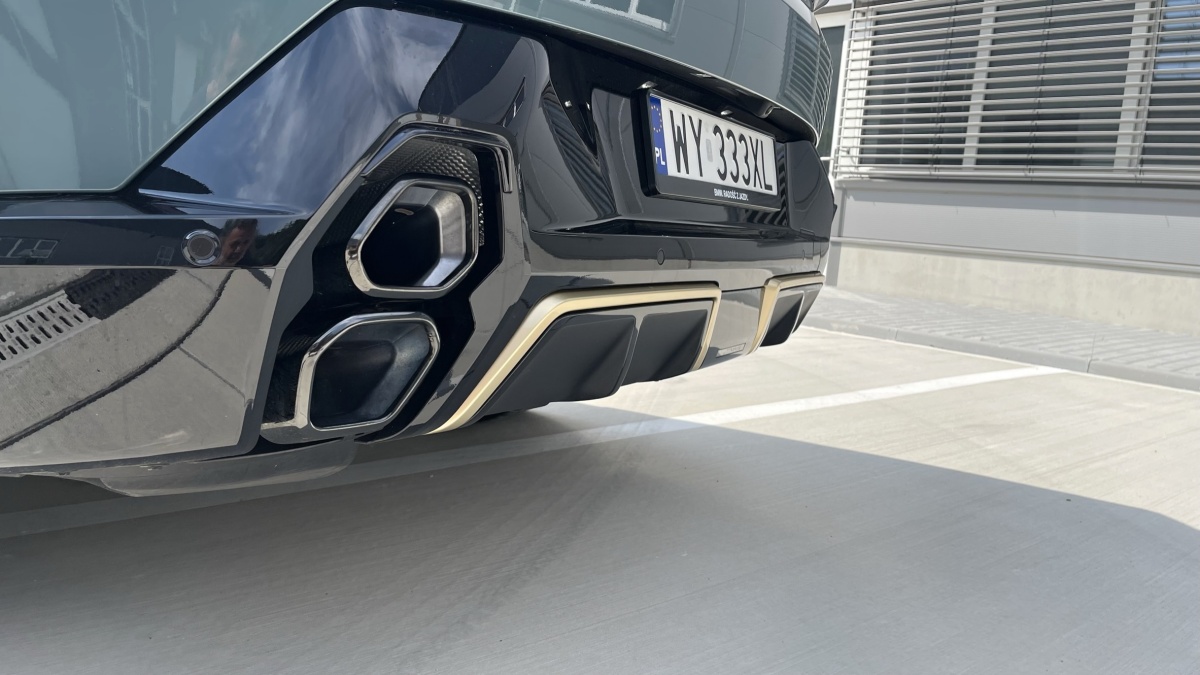 BMW XM (2023)