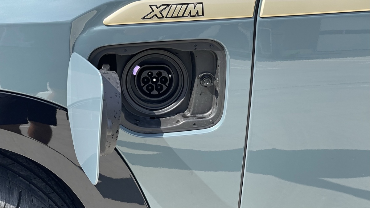 BMW XM (2023)