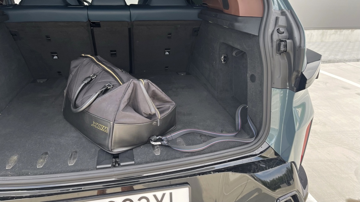 BMW XM (2023)