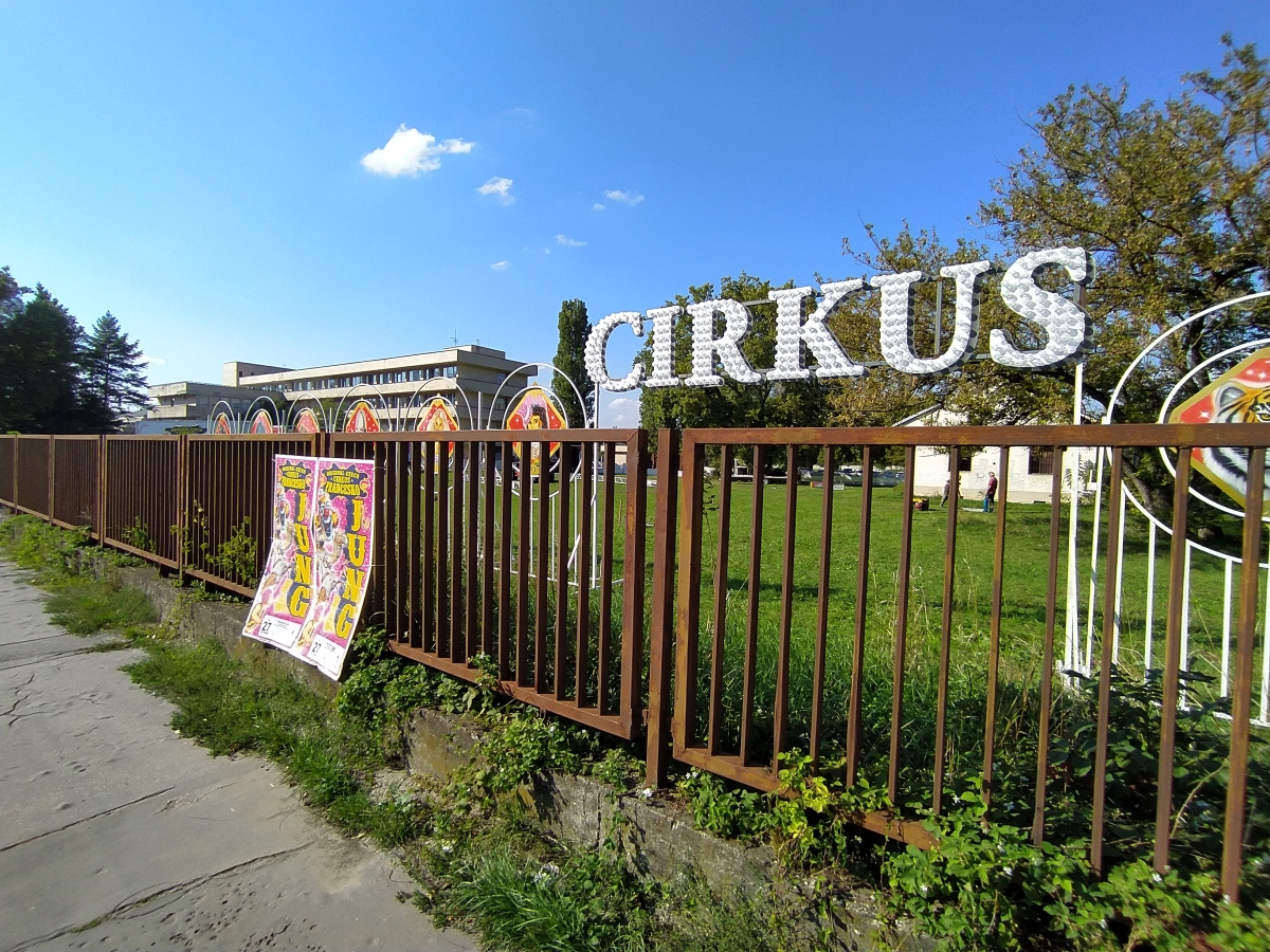 cirkus, Fakultná nemocnica Trnava, pôrodnica