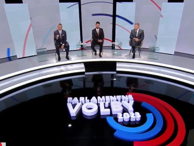 Finálová prevolebná diskusia Jednotky RTVS. Na snímke zľava Peter Pellegrini (Hlas-SD), Michal Šimečka (PS) a Robert Fico (Smer-SD).