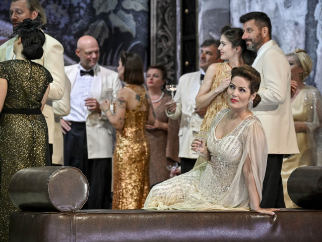Jolana Fogasova  zbor Opery SND Nabucco