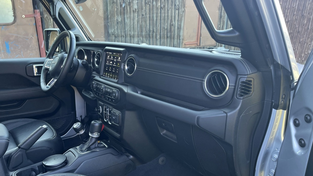 Jeep Gladiator Overland (2023)