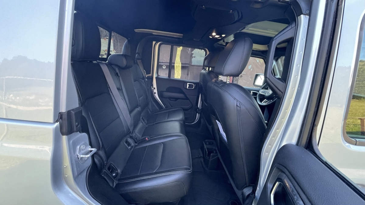 Jeep Gladiator Overland (2023)