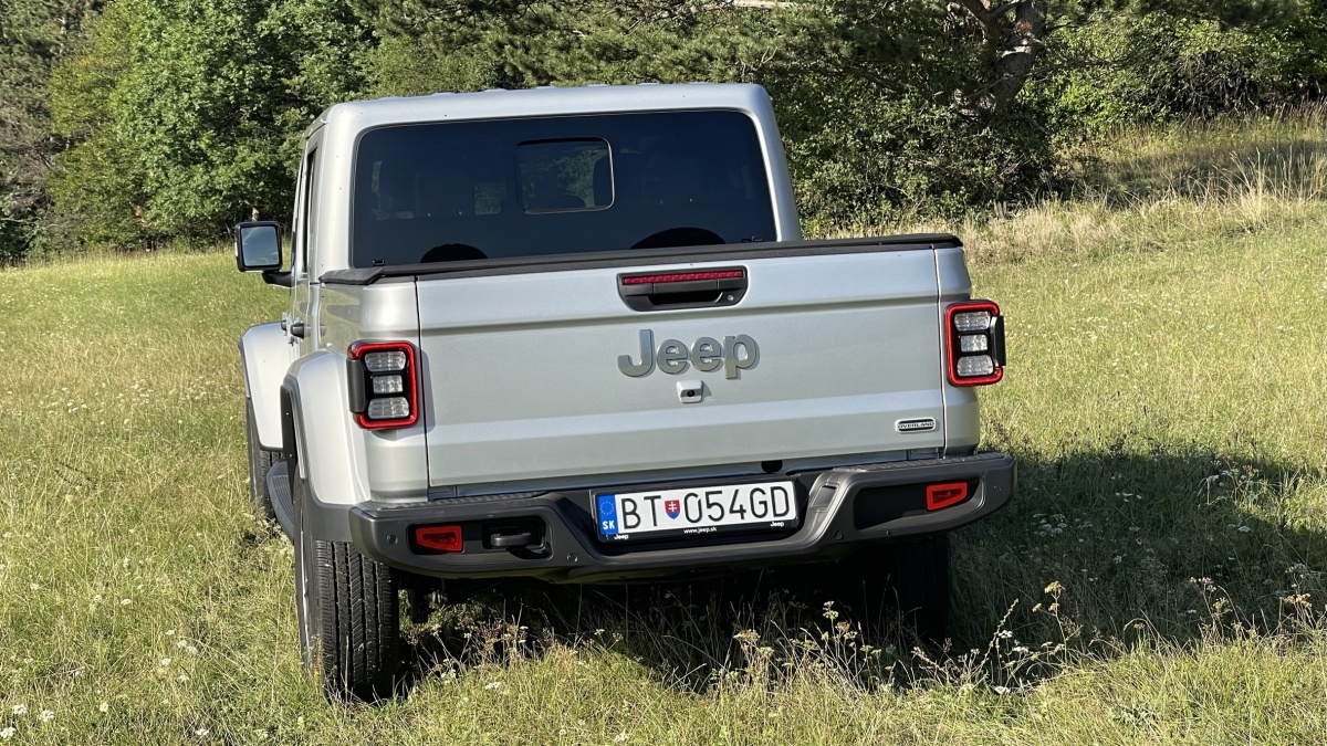 Jeep Gladiator Overland (2023)