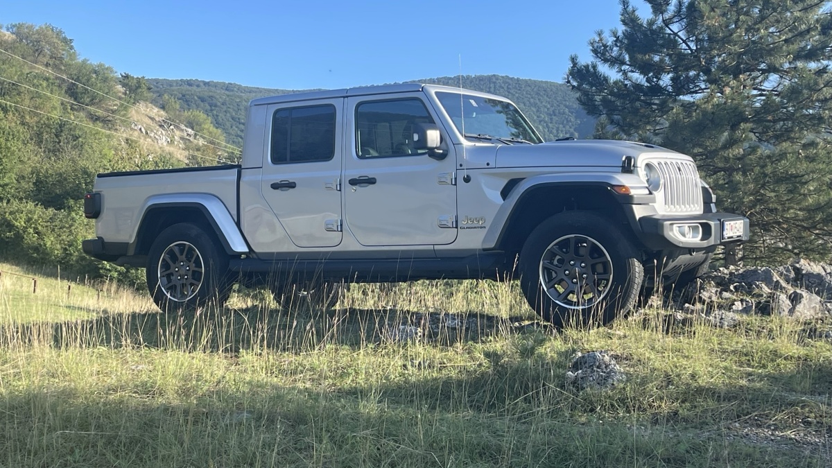 Jeep Gladiator Overland (2023)