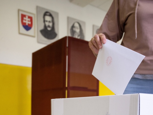Voľby 2023 / Volebná miestnosť /