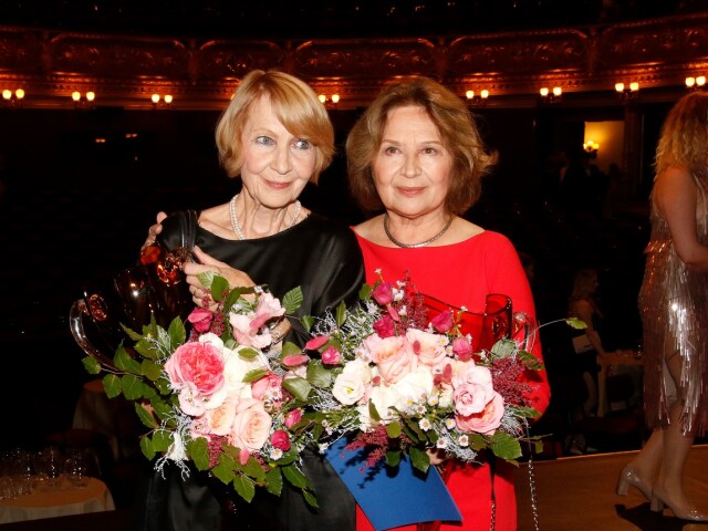 Daniela Kolářová (vľavo) a Emília Vášáryová