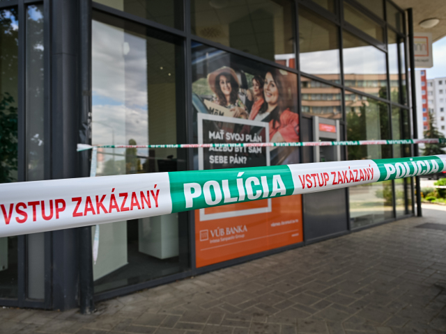 Ružinov, policajná páska, banka, lúpež, bratislava