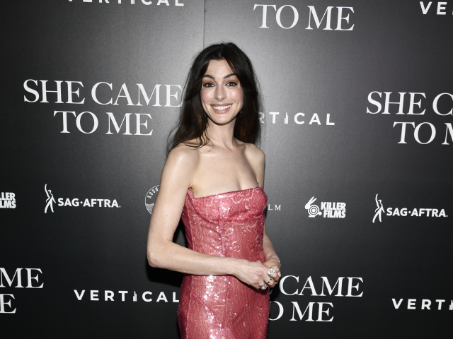 Anne Hathaway