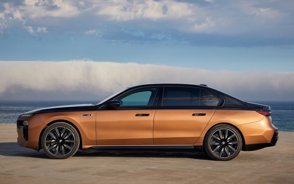 BMW i7 M70 x Drive 3