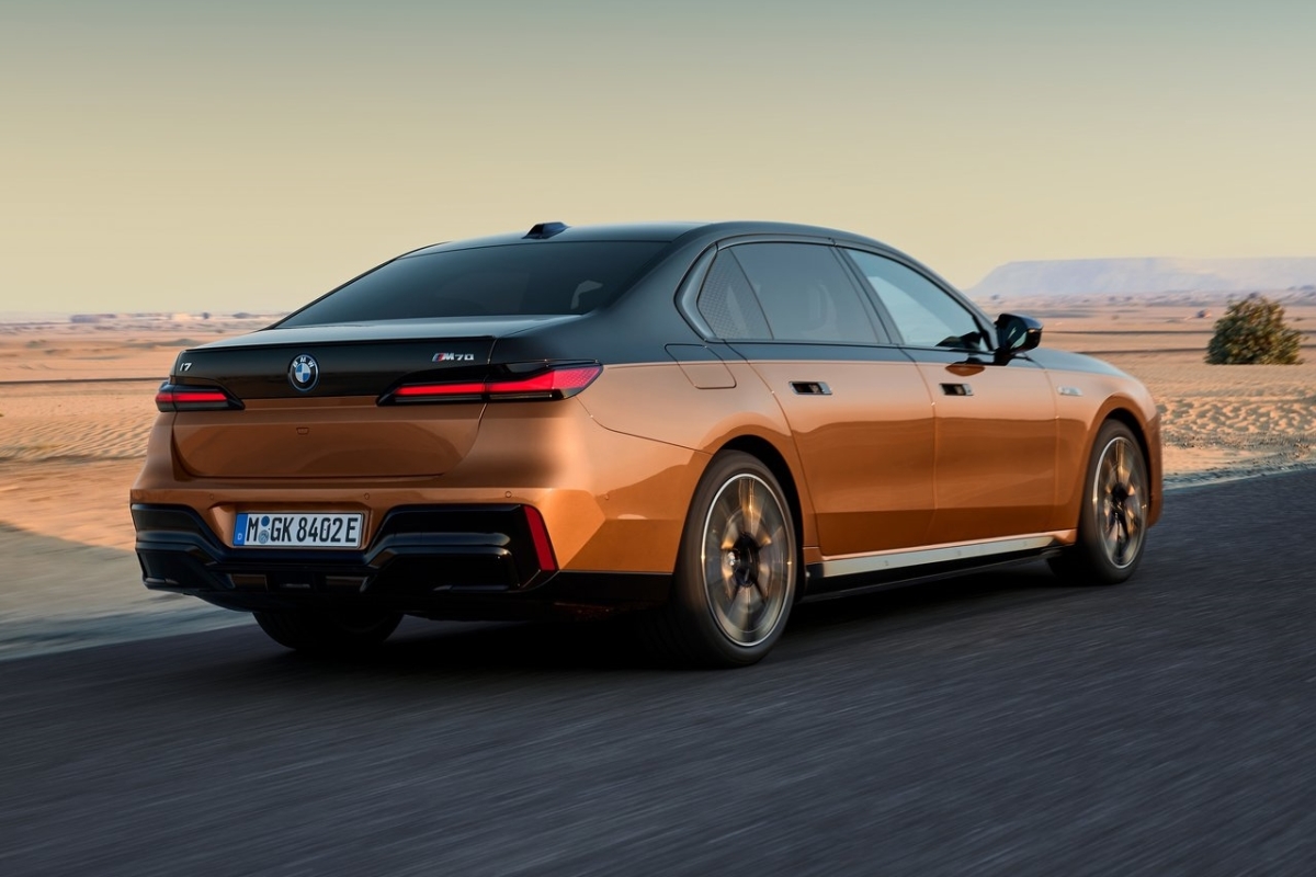 BMW i7 M70 x Drive 5