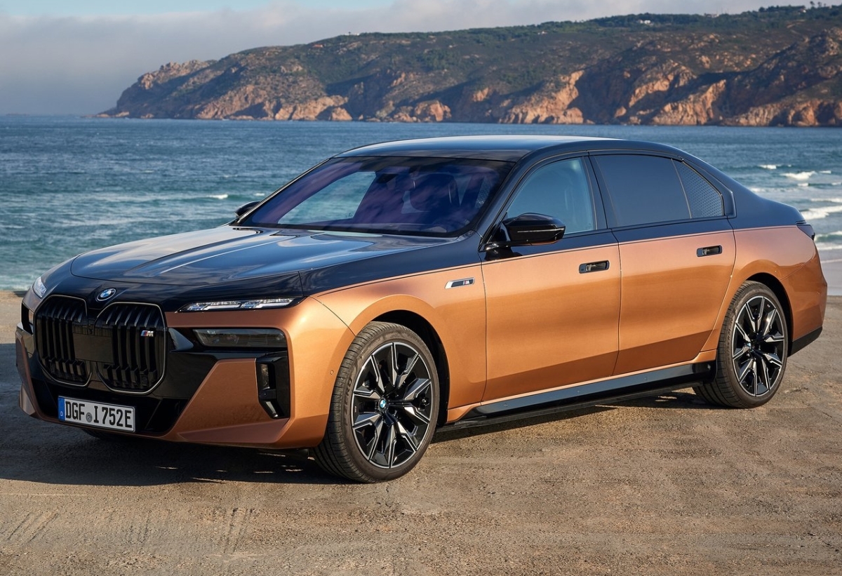 BMW i7 M70 x Drive