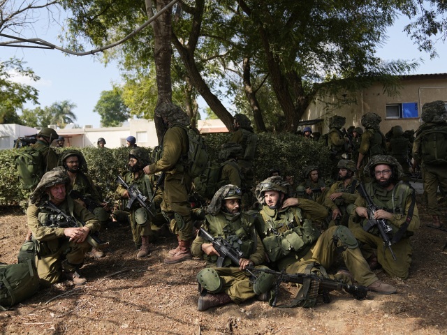 Izrael, Palestína, bombardovanie, Pásmo Gaza, armáda, vojaci, Hamas,