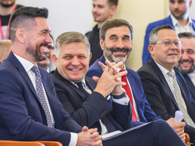 Richard Takáč / Robert Fico / Juraj Blanár / Ladislav Kamenický / Ľuboš Blaha /