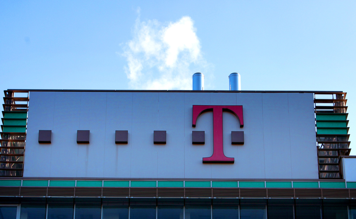 slovak telekom , telecom