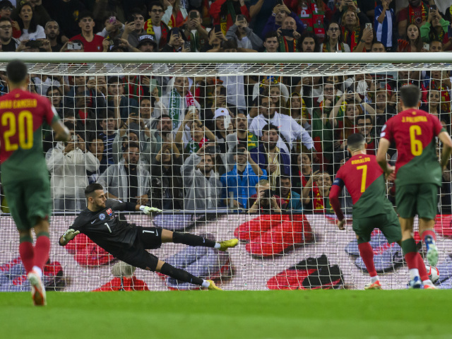 cancelo, dúbravka, ronaldo