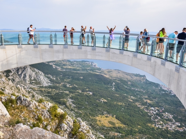 skywalk Biokovo, vyhliadka, vyhliadková plošina, sklenený chodník, Chorvátsko, Makarská riviéra