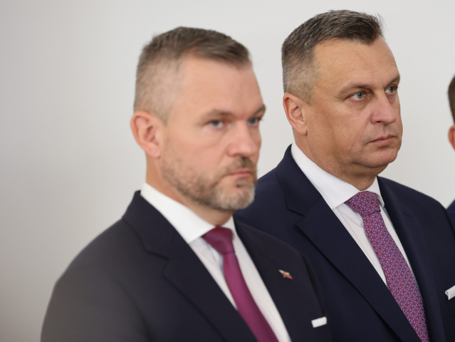 Robert Fico, Andrej Danko, Peter Pellegrini, podpis, koaličná zmluva