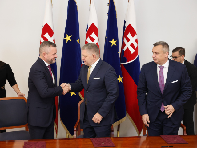 Robert Fico, Andrej Danko, Peter Pellegrini, podpis, koaličná zmluva