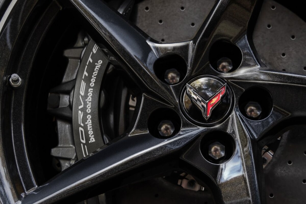Chevrolet Corvette E-Ray - 2023