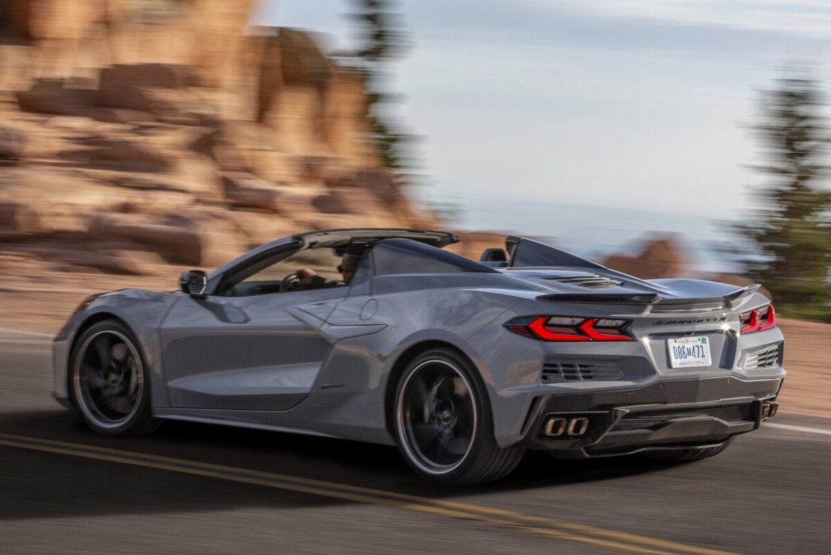 Chevrolet Corvette E-Ray Convertible - 2023