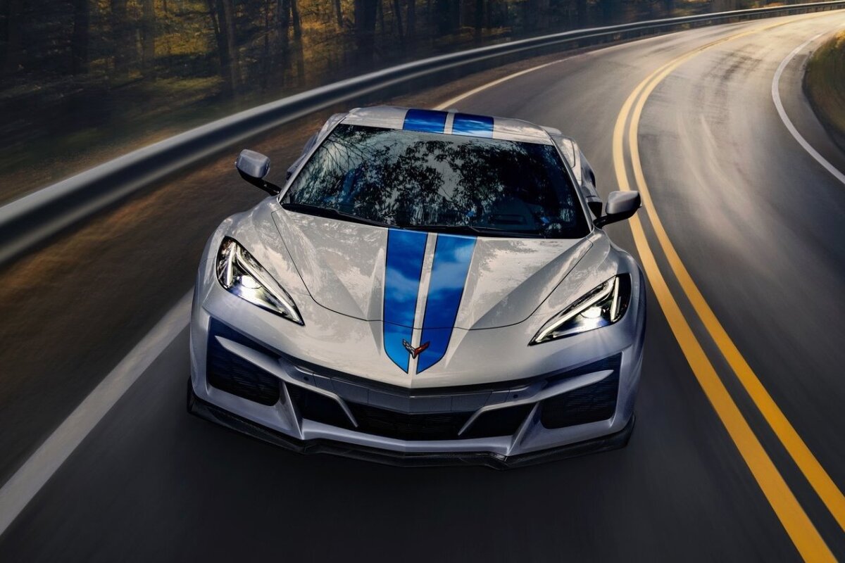 Chevrolet Corvette E-Ray Convertible - 2023