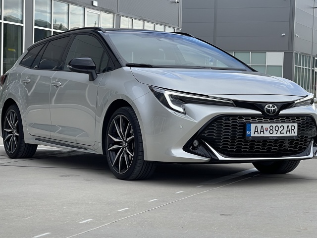 Toyota Corolla TS GR Sport 2.0 Hybrid (2023)