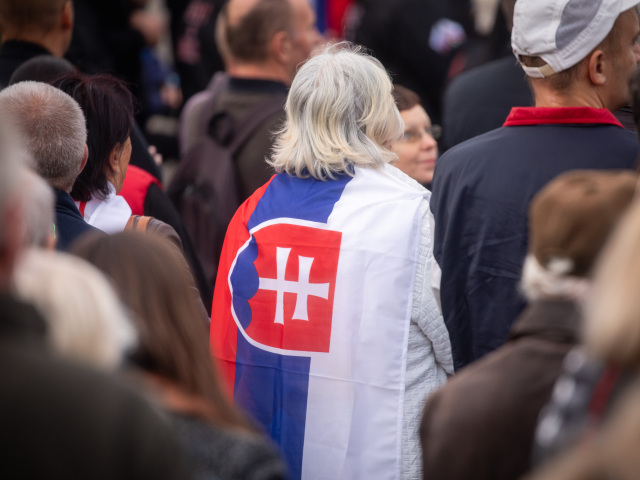 Prezdentský palác / Protest / Rudolf Huliak / SR / Slovensko / 