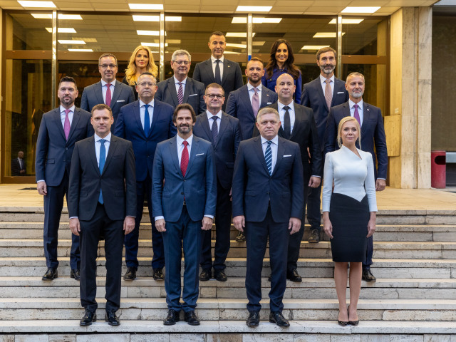 fico, vláda, kabinet